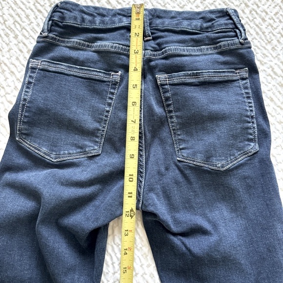 Good American Good Legs Cropped Skinny, Size 2 - Picture 11 of 14